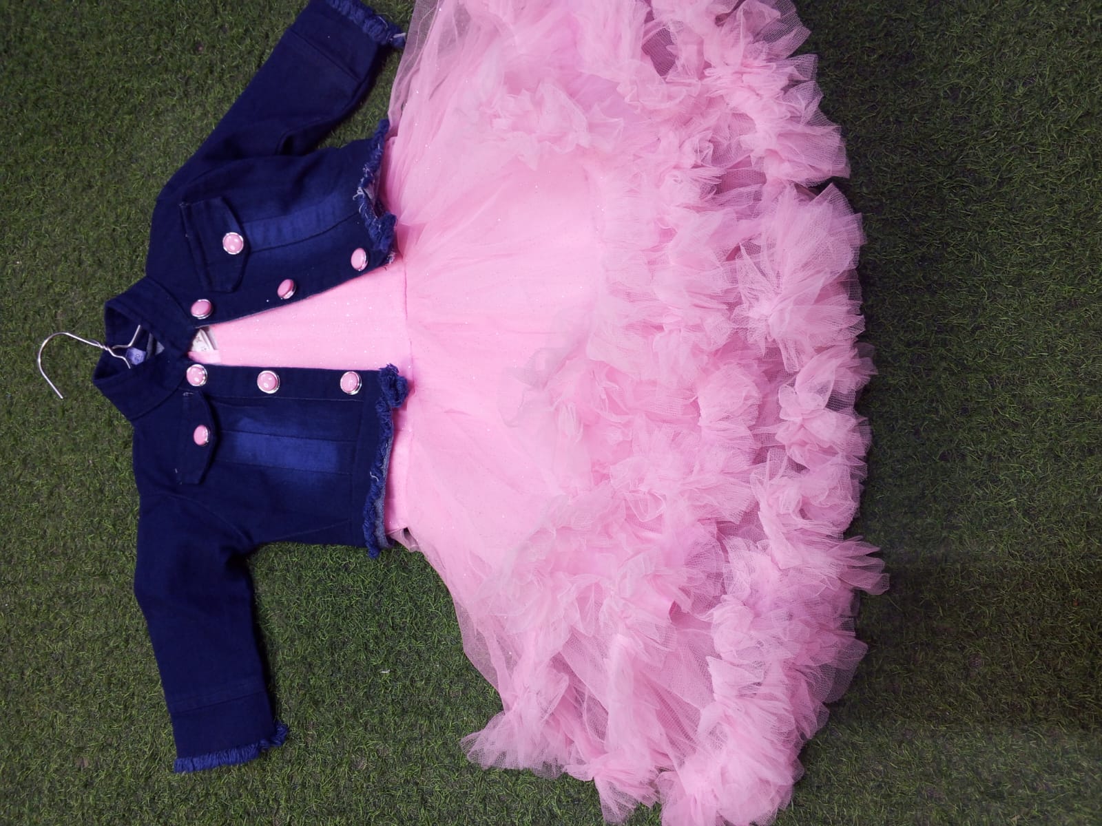 provides a soft, breathable, and comfortable layer .