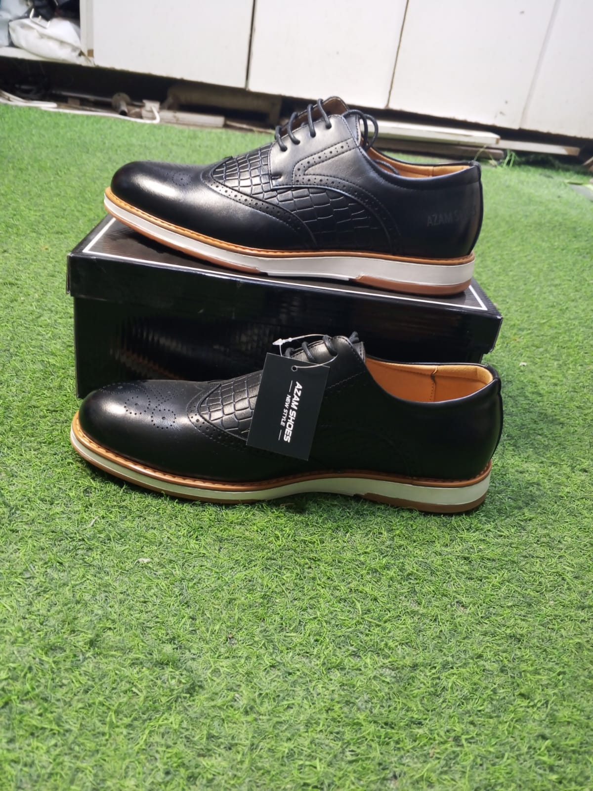 Classic  Leather Shoe - Image 2