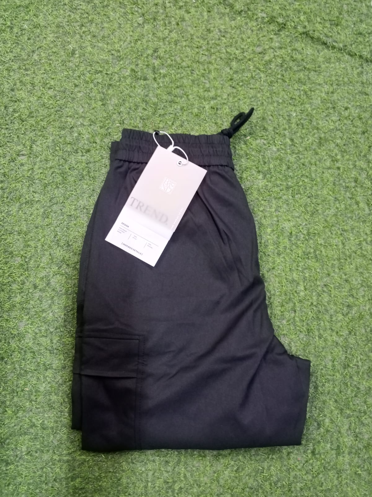 Black cargo pant