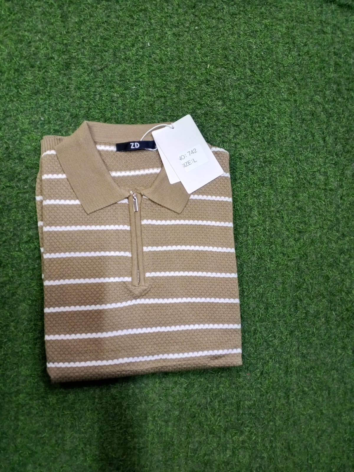 Mid-weight textured jacquard knit.