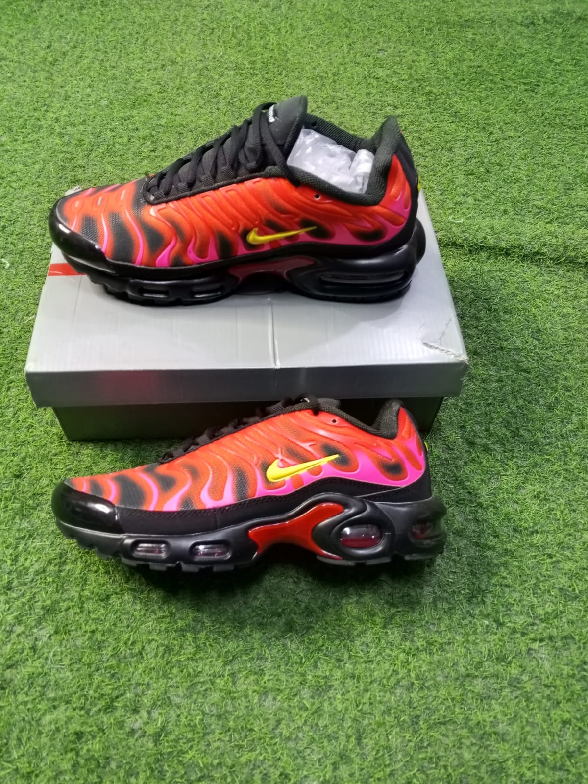Nike Air Max Plus TN Red