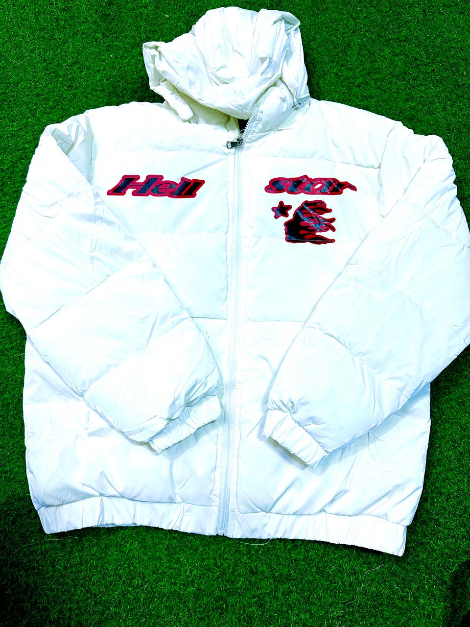 Thick insulated horizontal quilted baffling for optimal warmth retention.